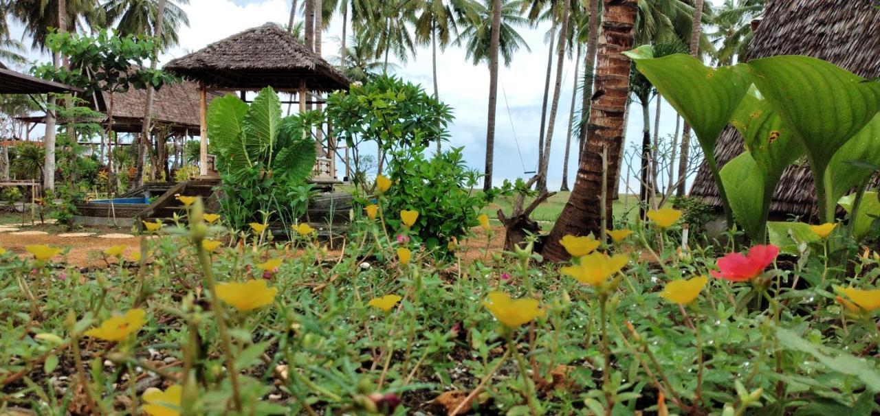 Sunari Beach Resort Selayar Matalalang Esterno foto